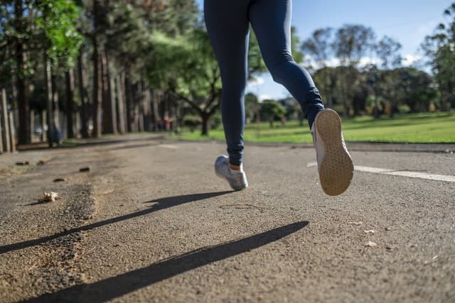 プランクに有酸素運動をプラスしてダイエットをよりスムーズに