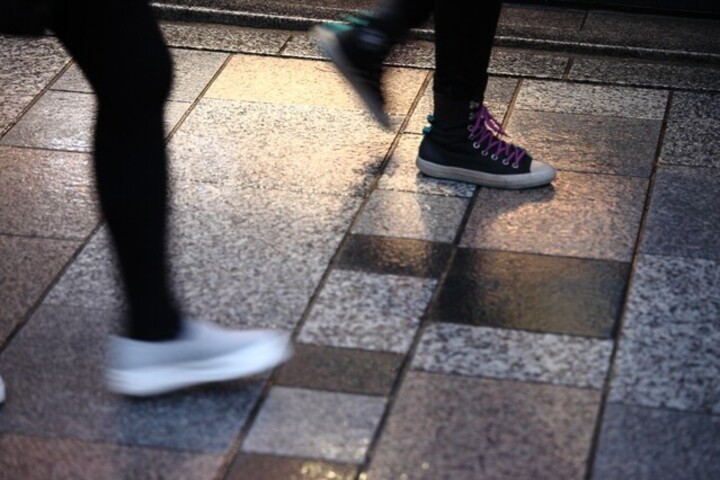 夜ウォーキングが痩せる科学的な理由